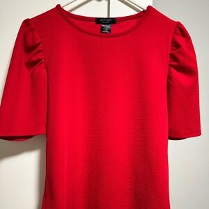 Love Ryan women's medium red short-sleeved top